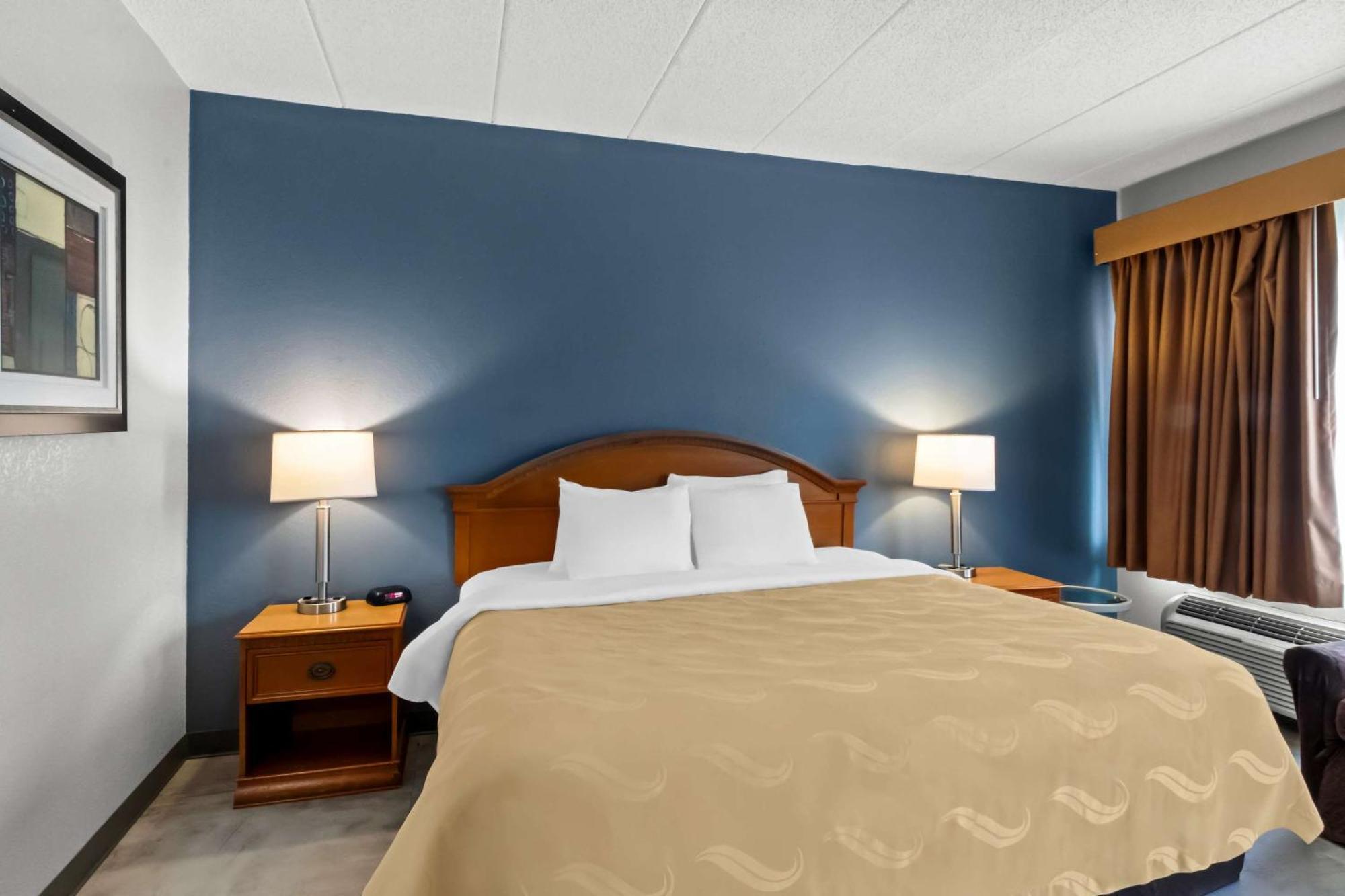 Quality Inn & Suites Cvg Airport Erlanger Exterior photo