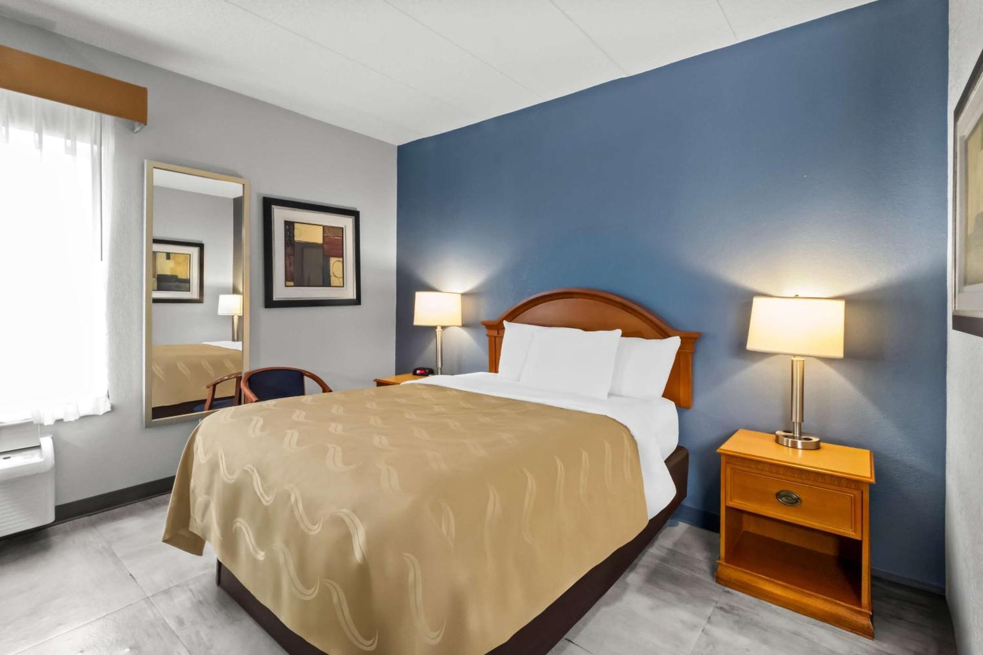 Quality Inn & Suites Cvg Airport Erlanger Exterior photo